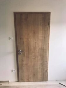braun_arnyekolastechnika_belteri_ajto_csere